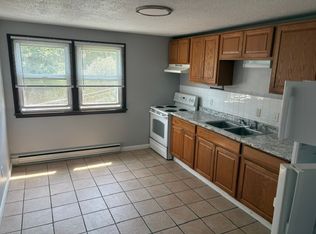 44 Kendall Pond Rd #F, Londonderry, NH 03053