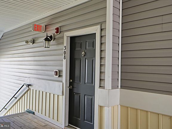 3rd image of 6161 Willow Pl APT 308