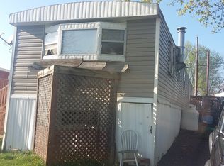 9837 Crossfield Rd, Hagerstown, MD 21740