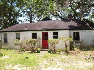 11 Colony Gardens Rd, Beaufort, SC 29907
