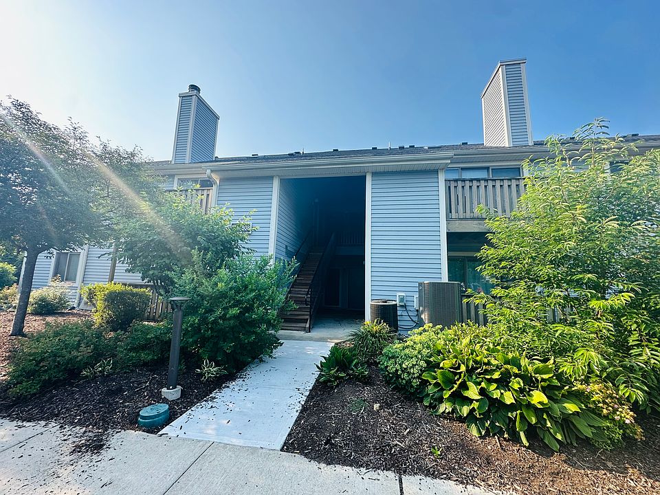 1st image of 801 Aspen Dr