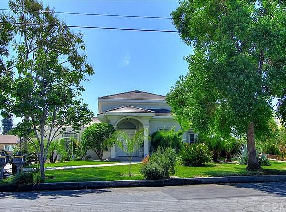 2nd image of 9908 Howland Dr