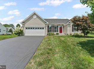 7 Rouse Dr, Avondale, PA 19311