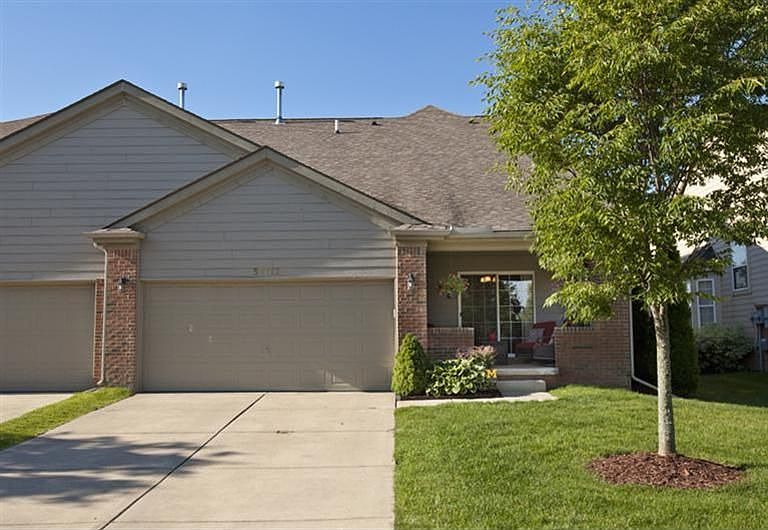 1st image of 51113 Sleepy Hollow Ln