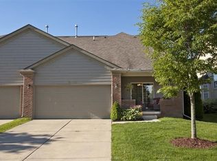 51113 Sleepy Hollow Ln, Canton, MI 48188