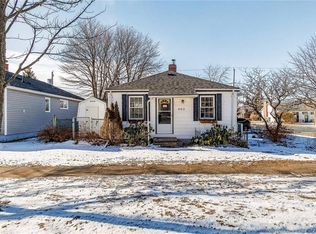 402 Argyle St, Saint John, NB E2M 3A7