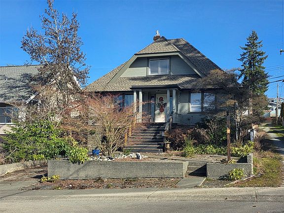 2nd image of 3039 5th Ave