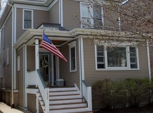 1839 W Larchmont Ave, Chicago, IL 60613