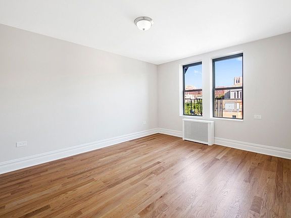 4th image of 105 Bennett Ave #52B
