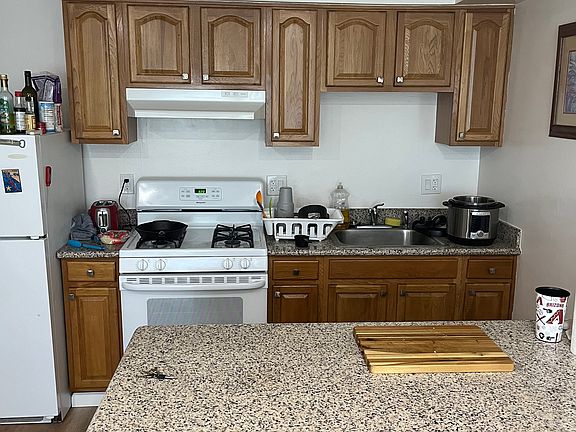 5th image of 3565 Dimond Ave #27
