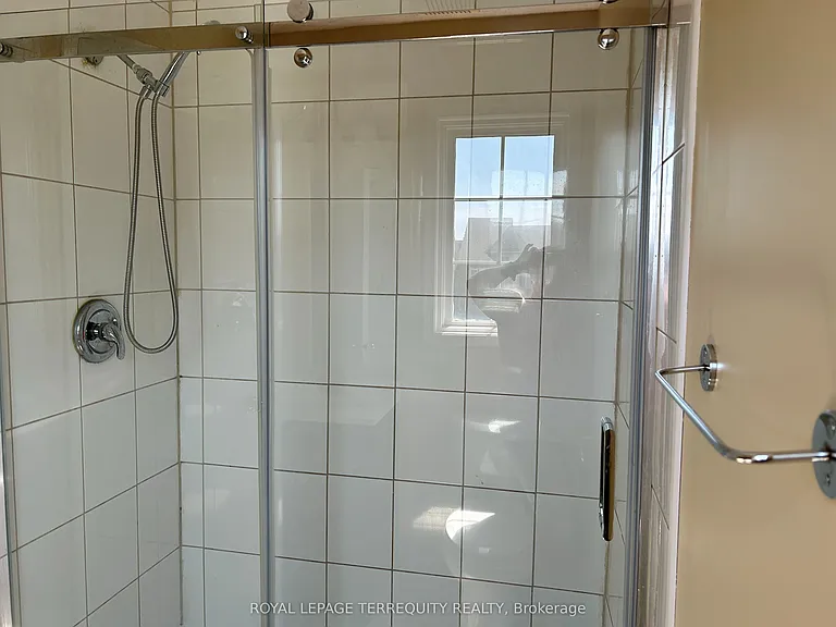 129 Trewin Ln — Photo 7