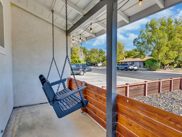 6806 S Land Park Dr — Photo 39
