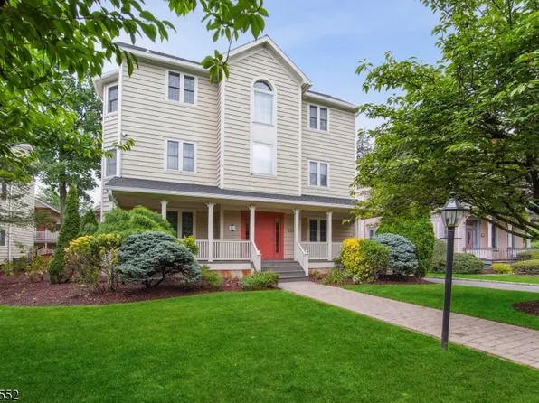 238 Claremont Ave #5, Montclair Twp., NJ 07042