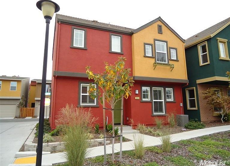 1st image of 884 Graphite Ln