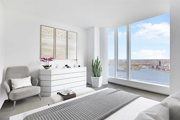 Rented by 50 West Sales Gallery | media 20