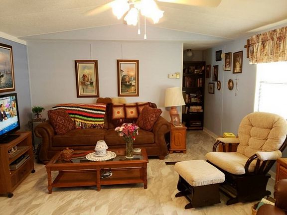 2nd image of 172 Tara Ln