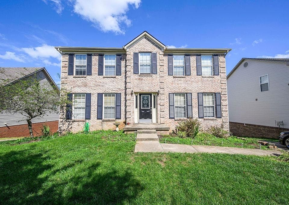 1st image of 2696 Woodlawn Way