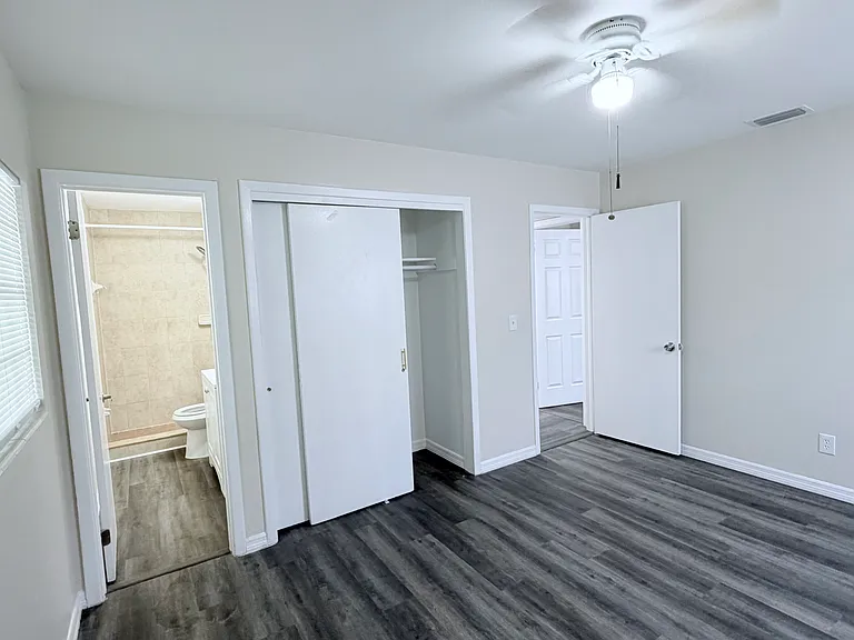 7912 W Paris St — Photo 6