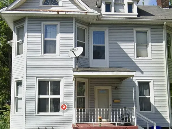 137 E Wallace Ave APT 2, New Castle, PA 16101