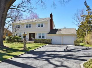 74 Eatons Neck Rd, Northport, NY 11768