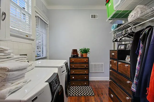 300 S Scott St — Photo 15