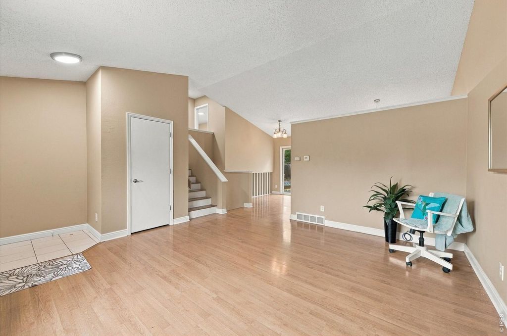 3349 Hickok Dr