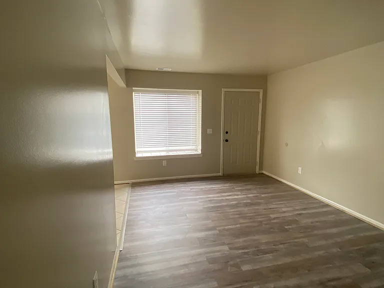 27759 Carini Villa St — Photo 2