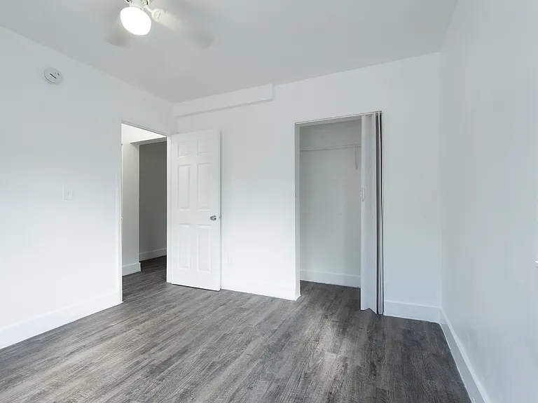 Miami Central Apartments — Photo 12