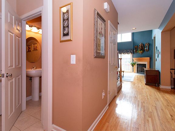 5th image of 7 Schweinberg Dr