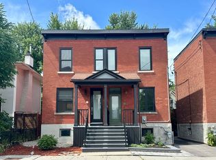 27 Ivy Cres, Ottawa, ON K1M 1Y1