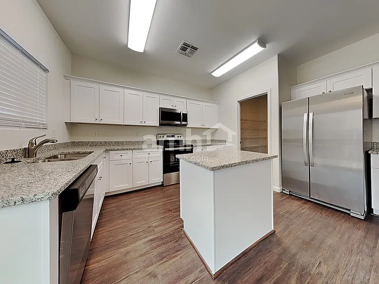 1212 E Desert Rose Trl — Photo 3