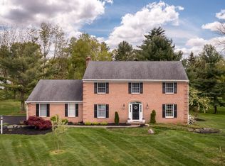 1939 Saucon Dale Cir, Bethlehem, PA 18015