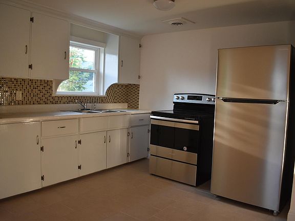 3rd image of 49 Gough Ave Floor 2