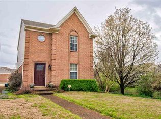 1066 Whitten Rd, Cordova, TN 38018
