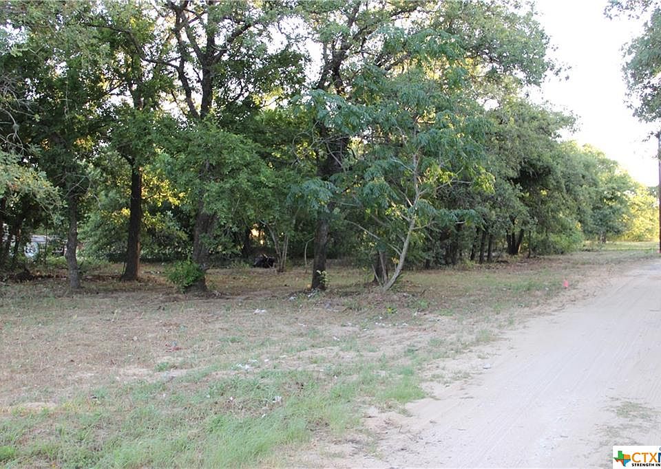 1st image of 405 Maldonado Ln