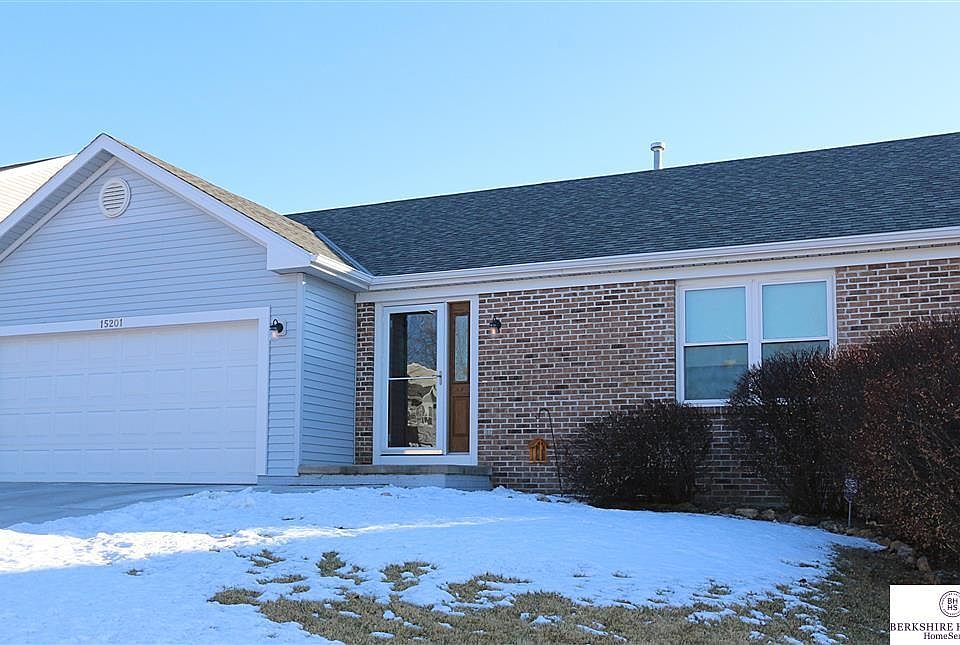 1st image of 15201 Willow Creek Dr