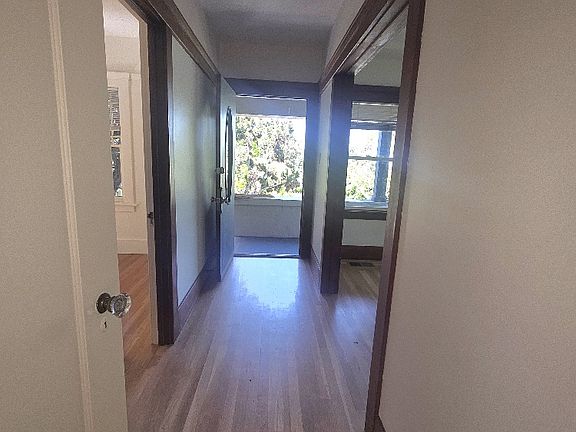 3rd image of 1321 McGee Ave