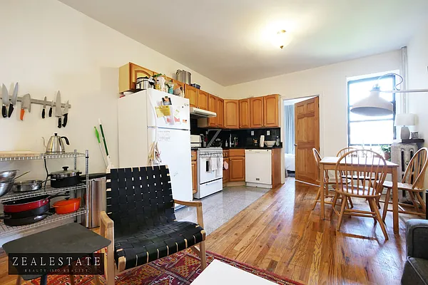 Rented by ZealEstate Group Inc | media 24