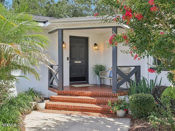 3rd image of 4333 SILVERWOOD Lane