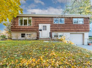 216 Bancroft St, Portland, ME 04102