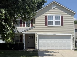 10022 Sapphire Berry Ln, Fishers, IN 46038