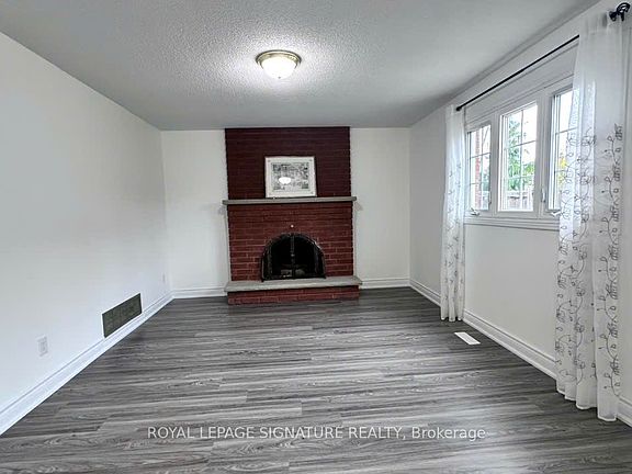 2nd image of 3137 Sunnyhill Dr Basement 3