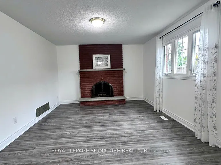 3137 Sunnyhill Dr #3 — Photo 2