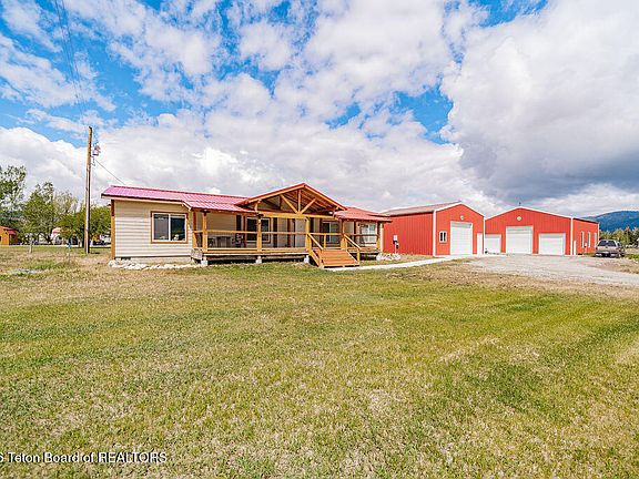 2nd image of 561 Irwin North Rd