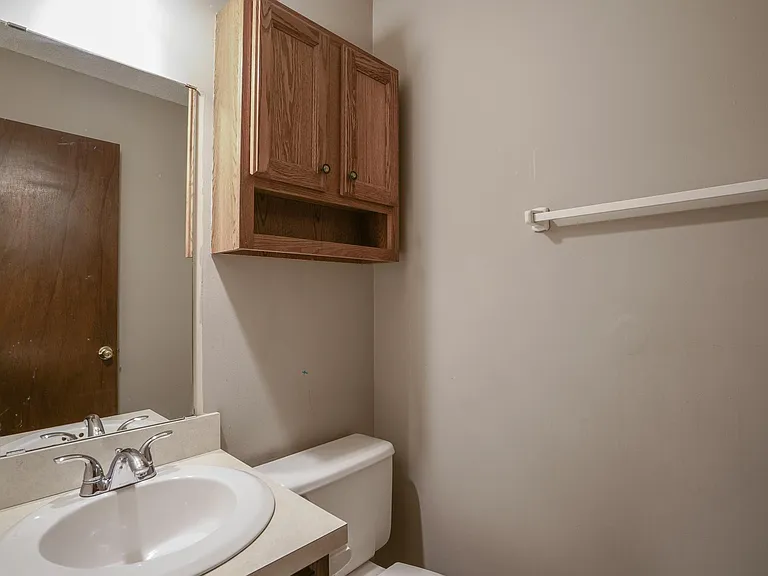 609 SE Bayberry Ln #A — Photo 16
