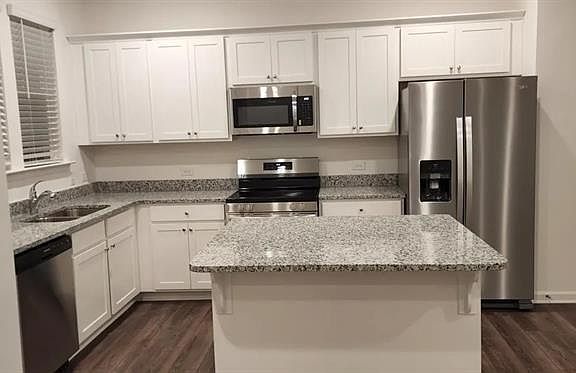 3rd image of 228 Banner Rd