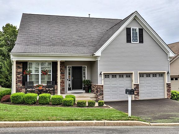 2nd image of 68 Jasmine Dr