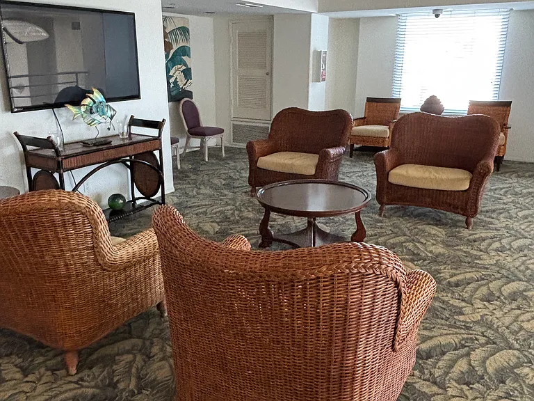 200 Pacific Coast Hwy #3 — Photo 17
