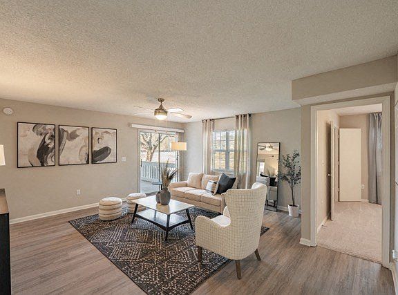 5th image of 1000 Woodbrook Pl NE #4429971