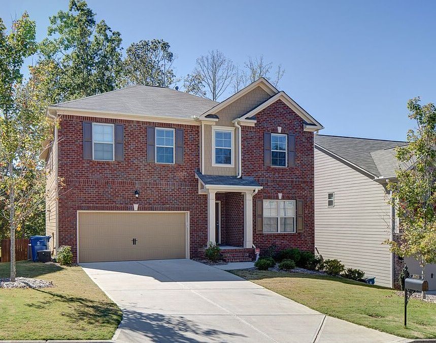 2nd image of 6870 Rocking Horse Ln